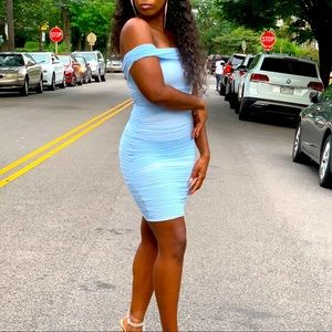 Off the Shoulder mesh dress with built-in slip